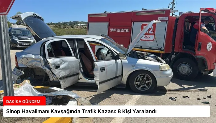 Sinop Havalimanı Kavşağında Trafik Kazası: 8 Kişi Yaralandı