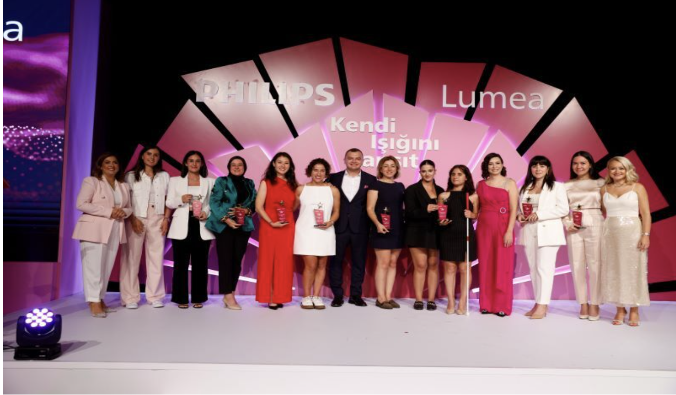 Philips Lumea Kendi Işığını Yansıtanlar” ödülleri ilk kez sahiplerini buldu..